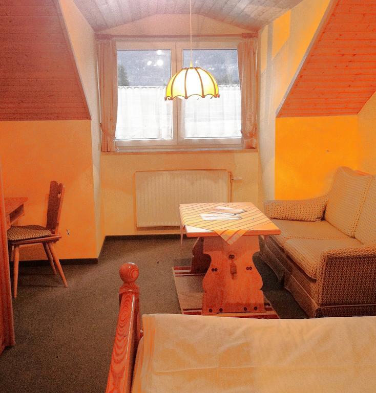 Beim Haxenwirt Hotel Immenstadt im Allgau Bagian luar foto